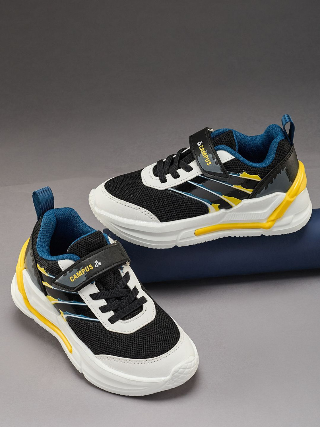 Image of CAMPUS Boys & Girls Velcro Sneakers