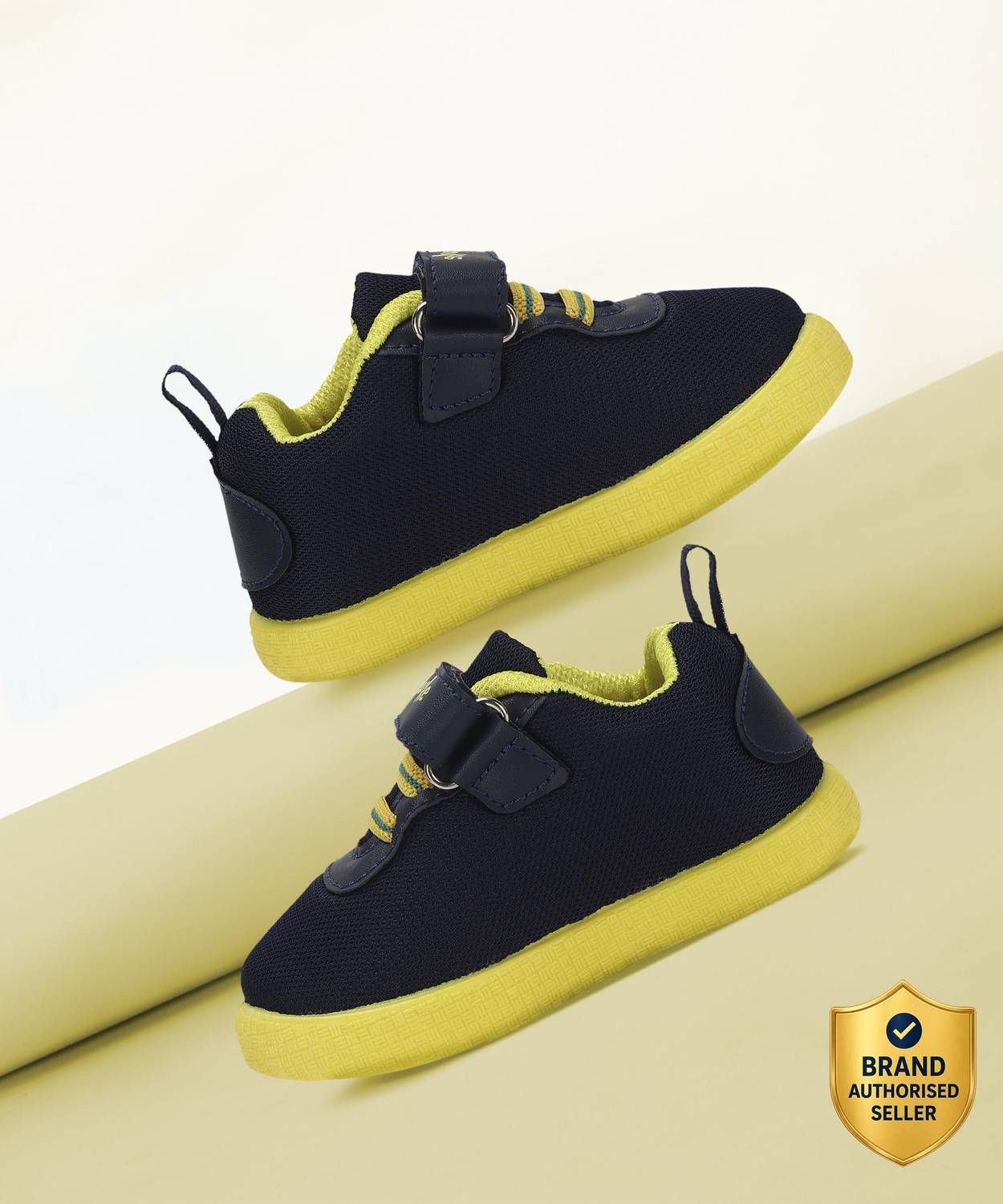 LIBERTY Boys & Girls Velcro Sneakers