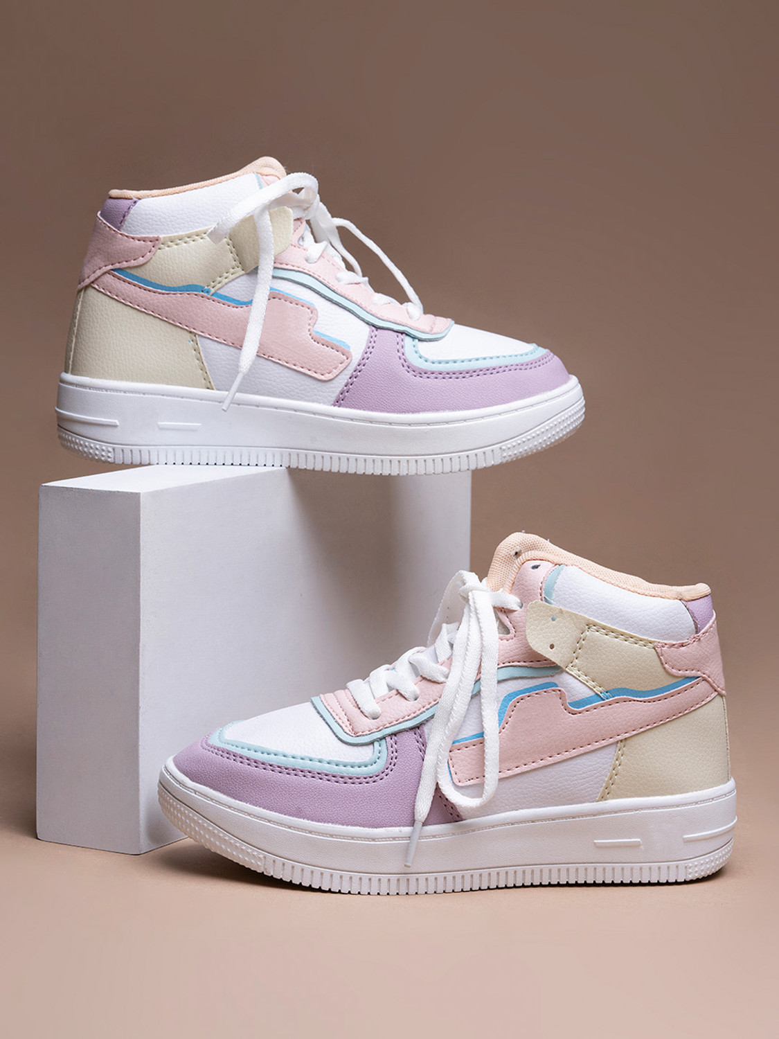 Image of SHOETOPIA Girls Lace Sneakers