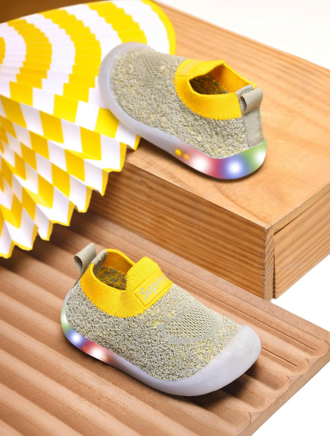 Image of kats Boys & Girls Slip on Walking Shoes