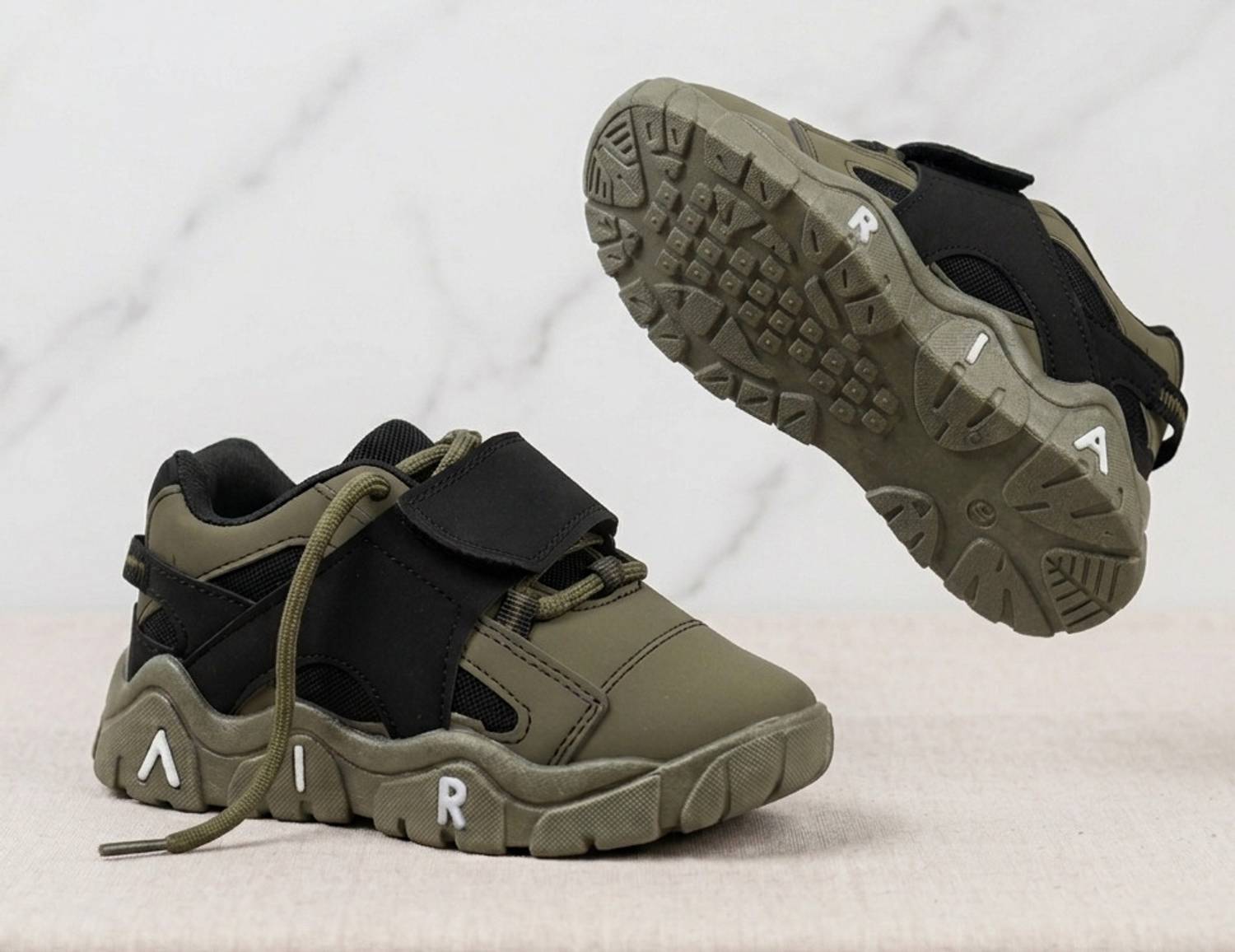 TreQue Boys & Girls Black Velcro Sneakers - Image 4