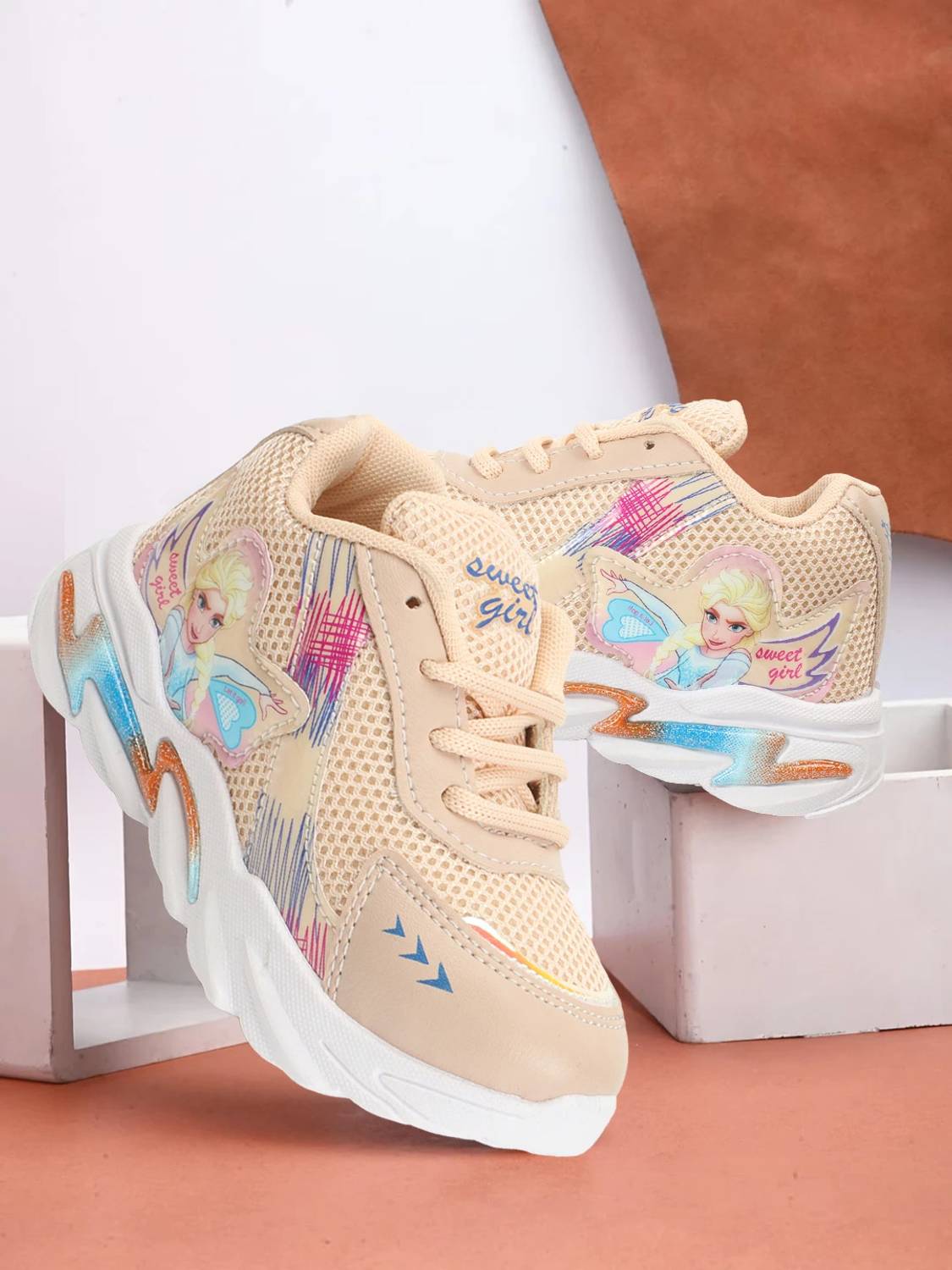 Chazer Girls Lace Running Shoes