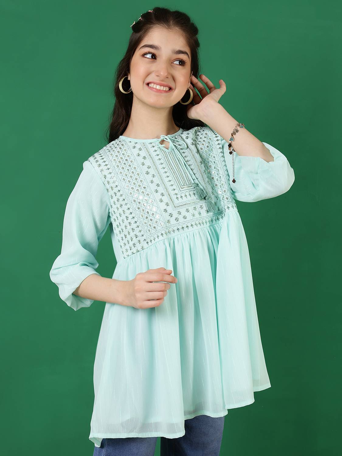 Ishti Girls Green Polyester Top Pack of 1 - Image 3