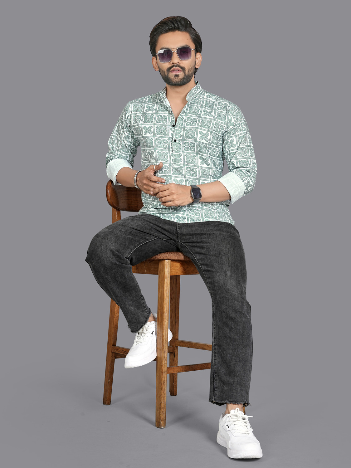 Image of Svatantra Men Printed Straight Kurta