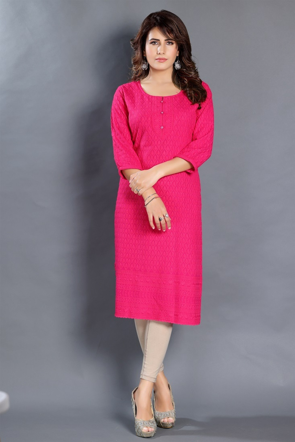 Image of Dream & Dzire Women Chikan Embroidery Straight Kurta