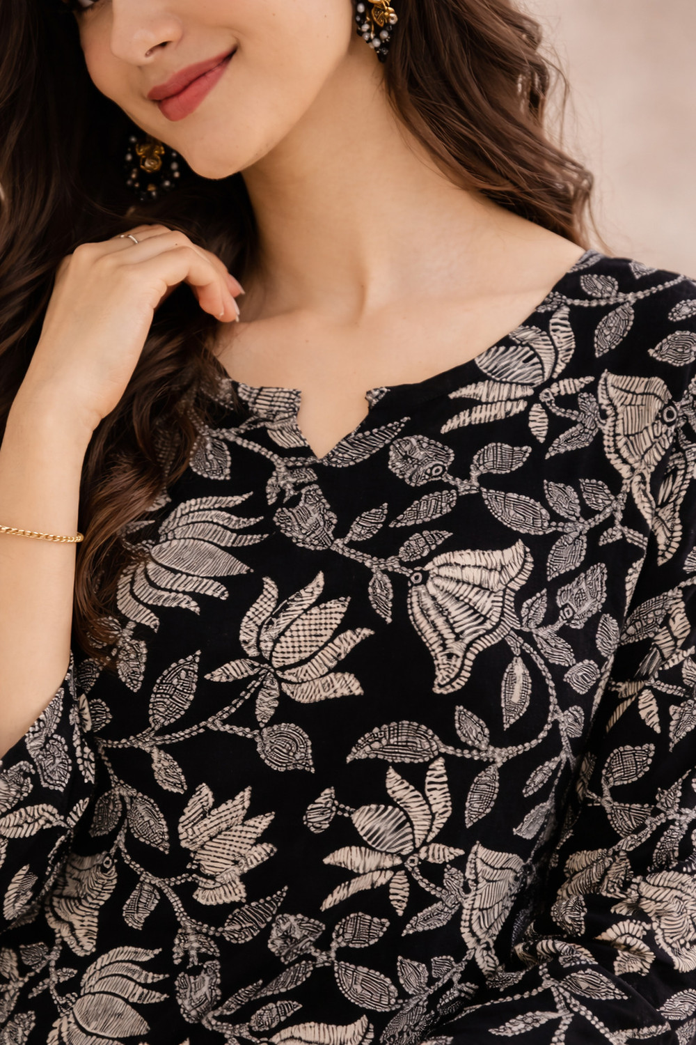 Image of ENAREZI Women Printed Straight Kurta