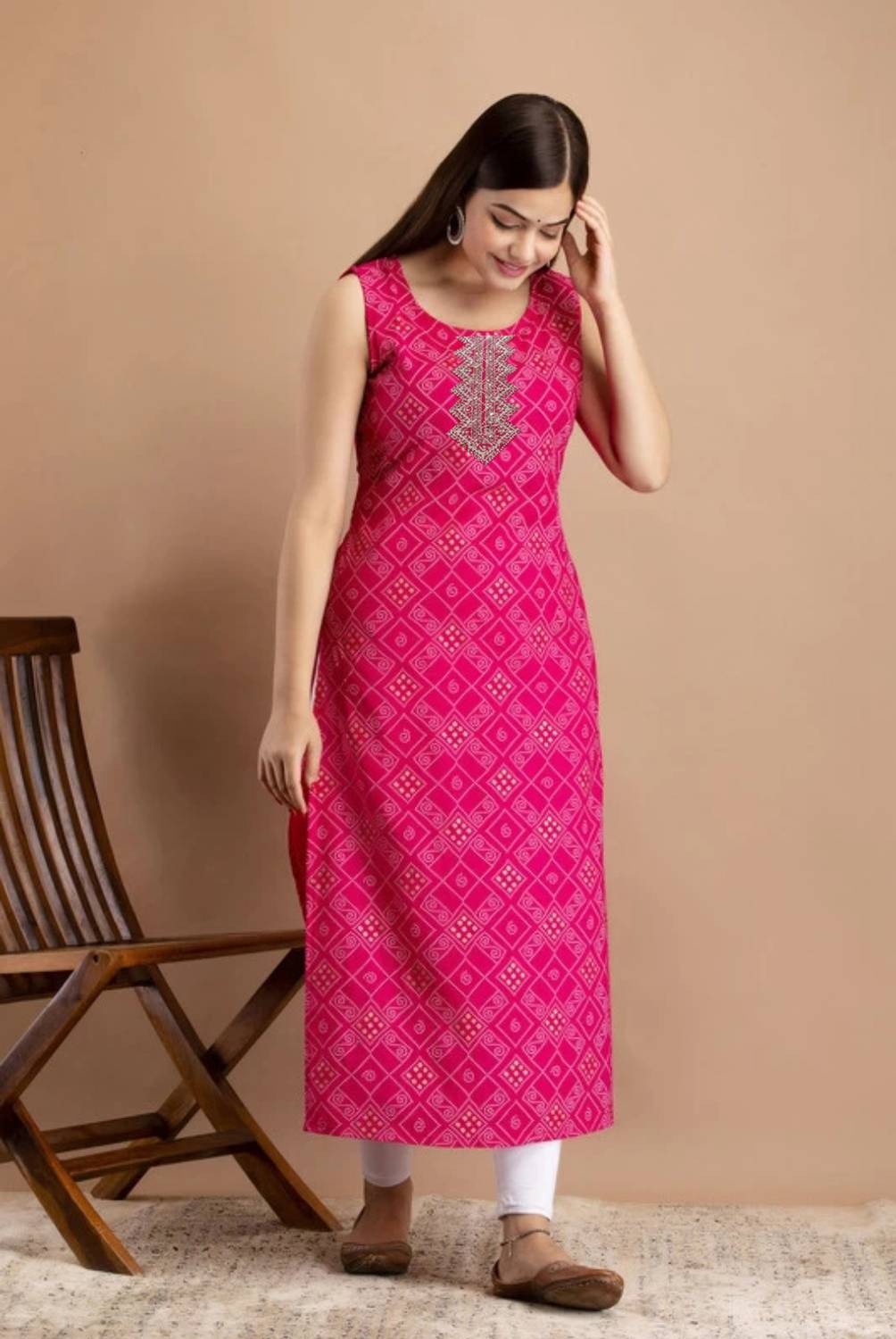 NETRA HADWORK Women Embroidered Cotton Rayon Straight Kurta (Pink
