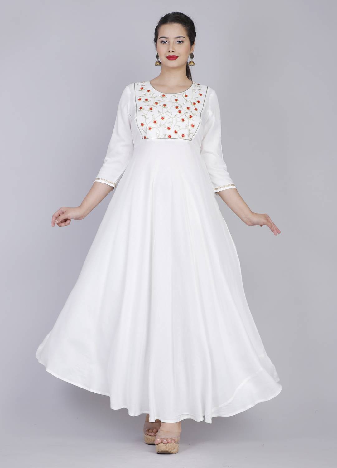 Daneen Women Embroidered Viscose Rayon Anarkali Kurta (White)