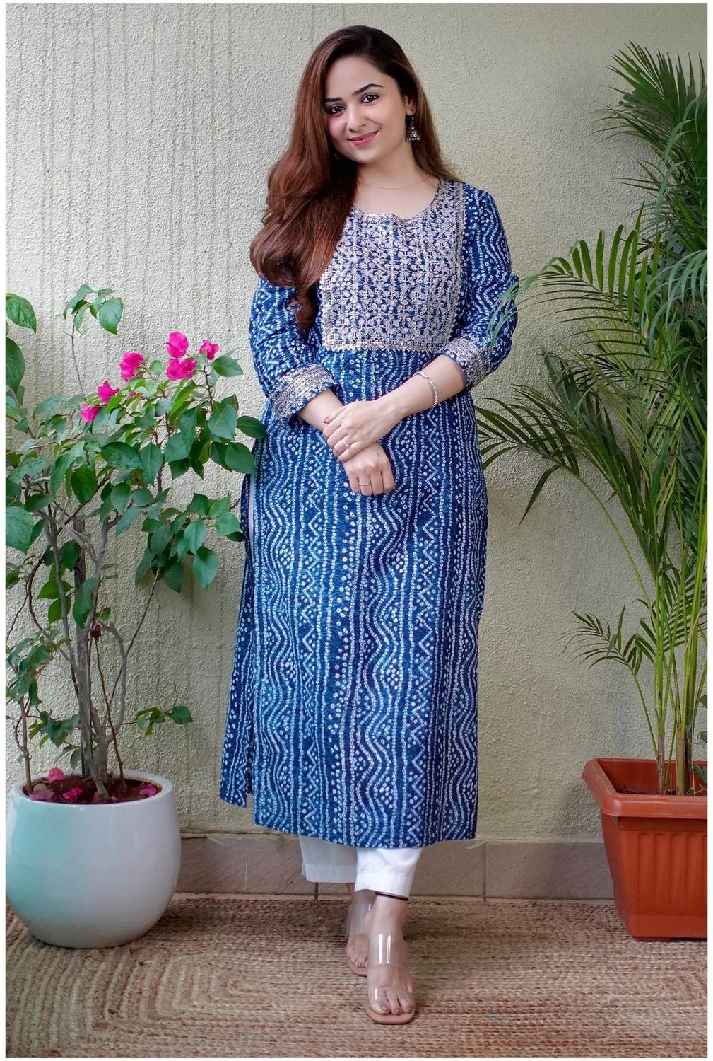 Fox Cover Women Bandhani Viscose Rayon Straight Kurta (Blue, Whit