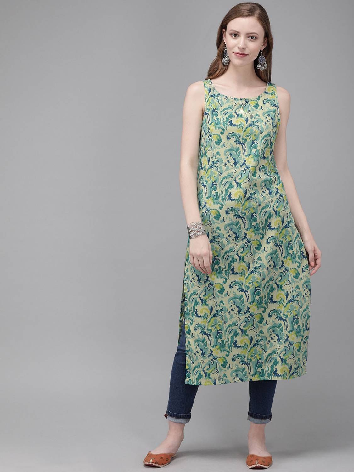 Amudee Fashion Women Floral Print Straight Kurta