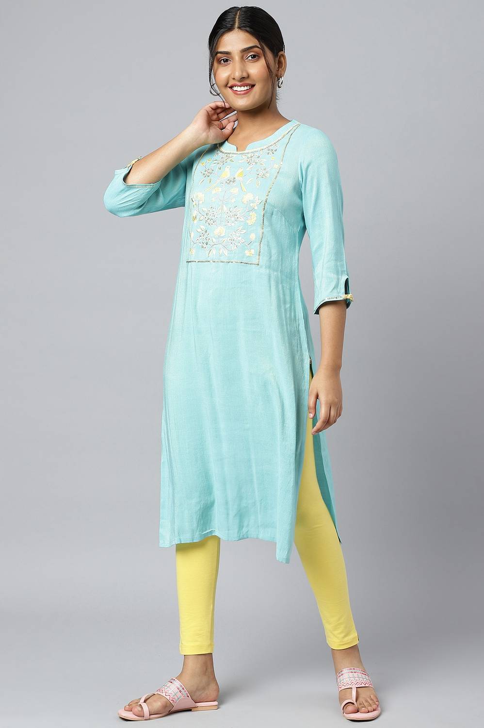 Aurelia Women Embroidered Straight Kurta