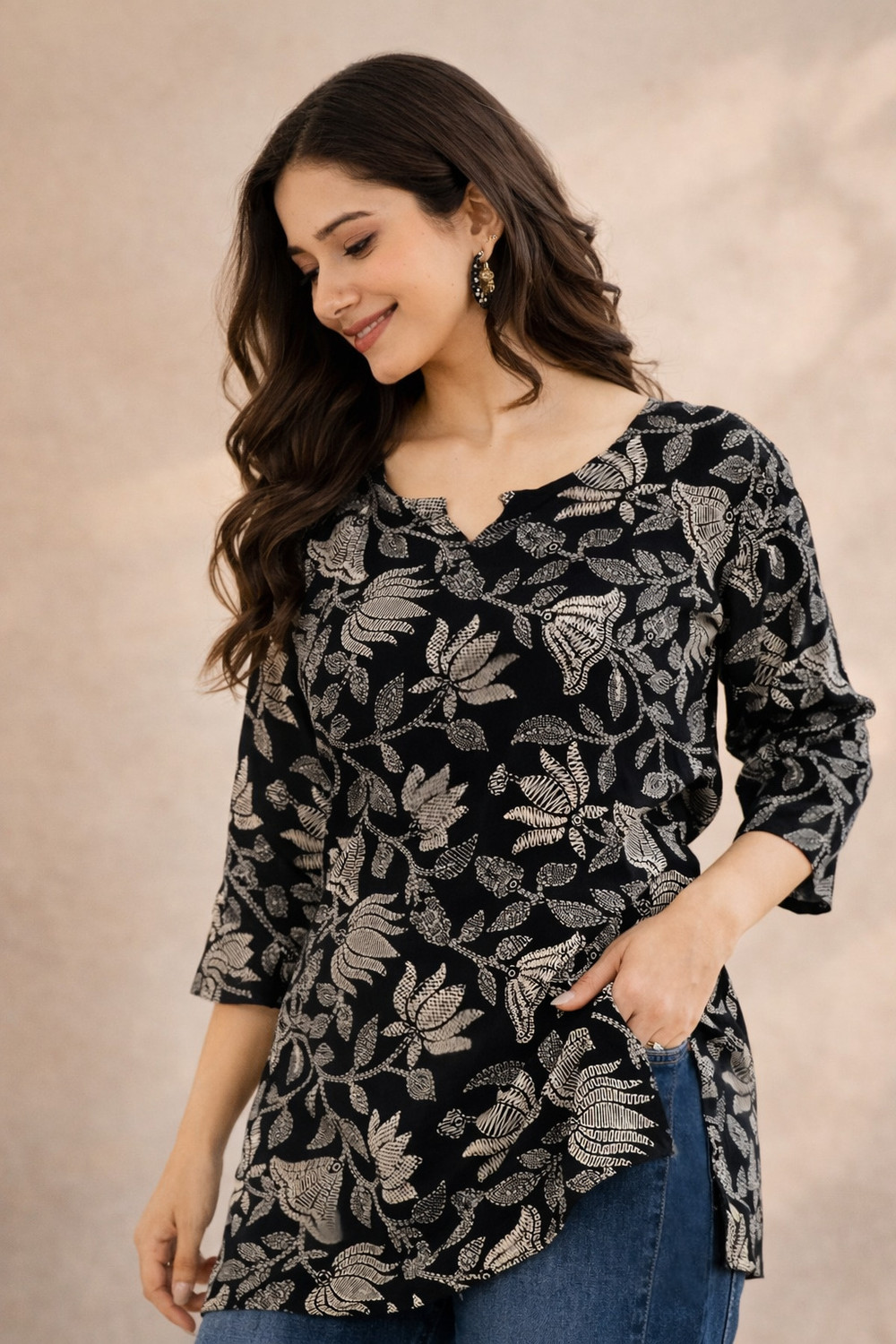 Image of ENAREZI Women Printed Straight Kurta