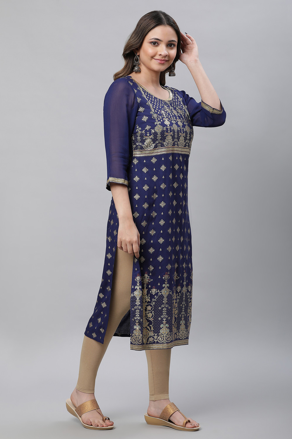 Image of Aurelia Women Floral Print Straight Kurta