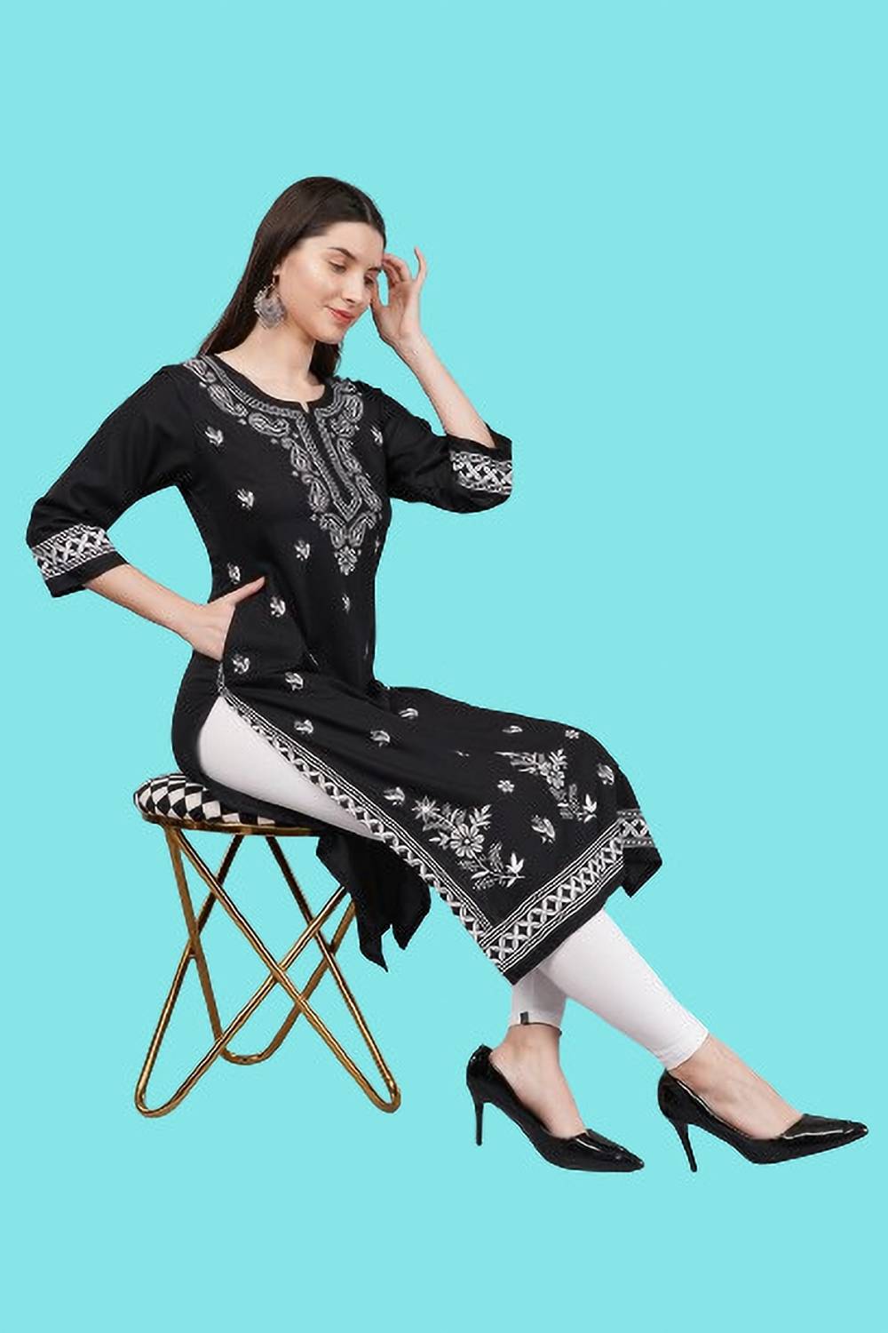 AQIFA Women Printed Straight Kurta