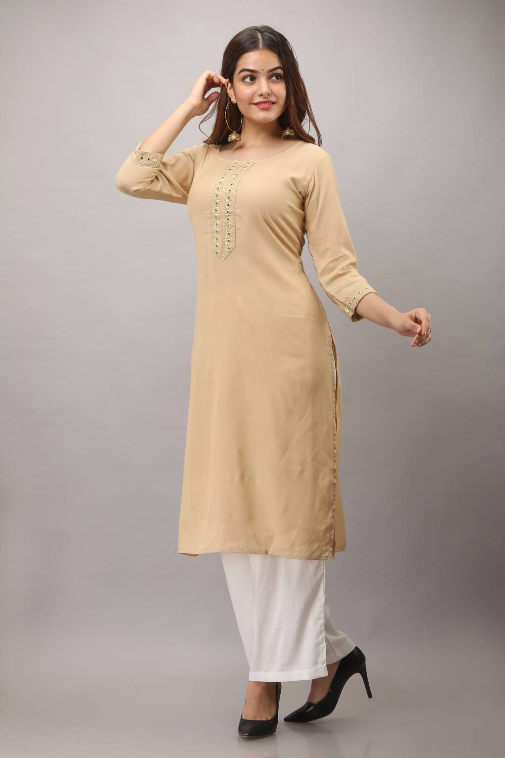 VEDANA Women Solid Viscose Rayon Straight Kurta (Beige)
