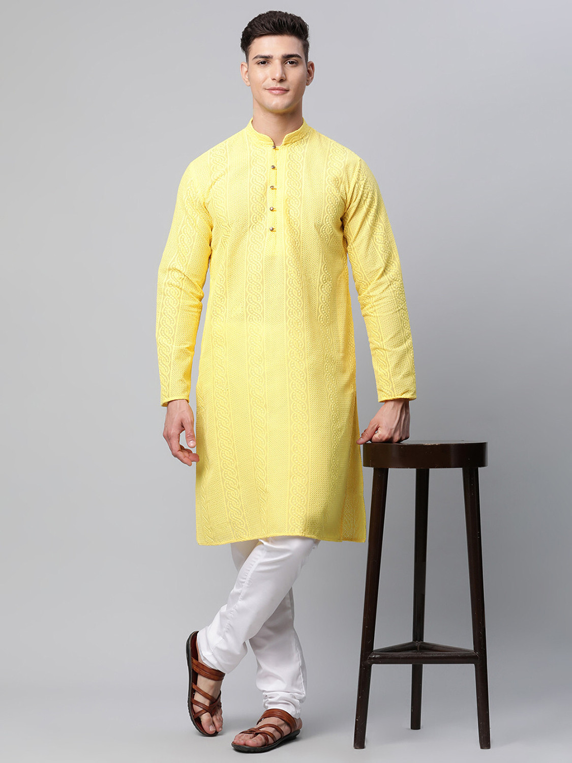 Image of Jompers Men Embroidered Straight Kurta