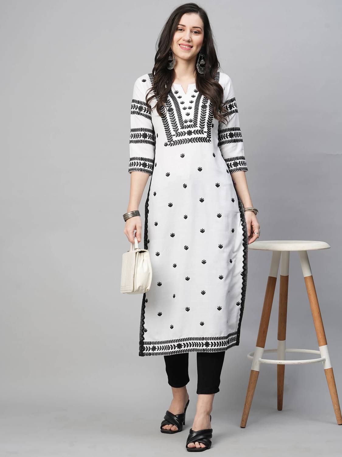 anushansa Women Embroidered, Self Design Viscose Rayon Straight K