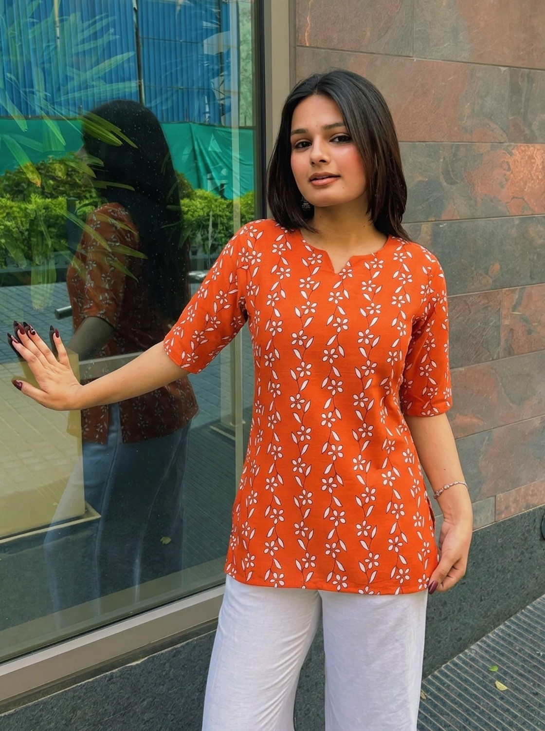 Image of 1 Stop Fashion Women Floral Print Straight Kurta