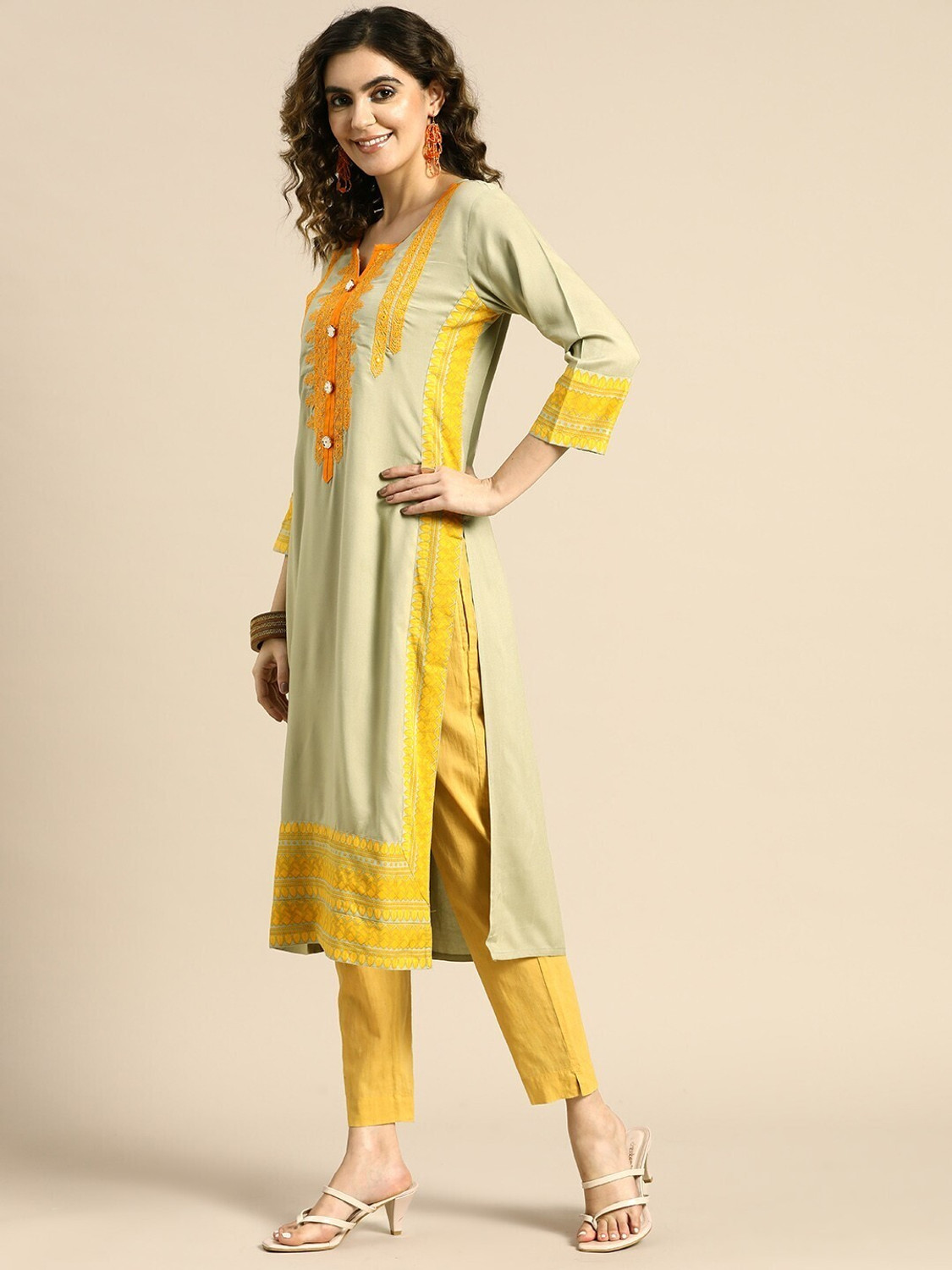 Image of Sangria Women Embroidered Straight Kurta