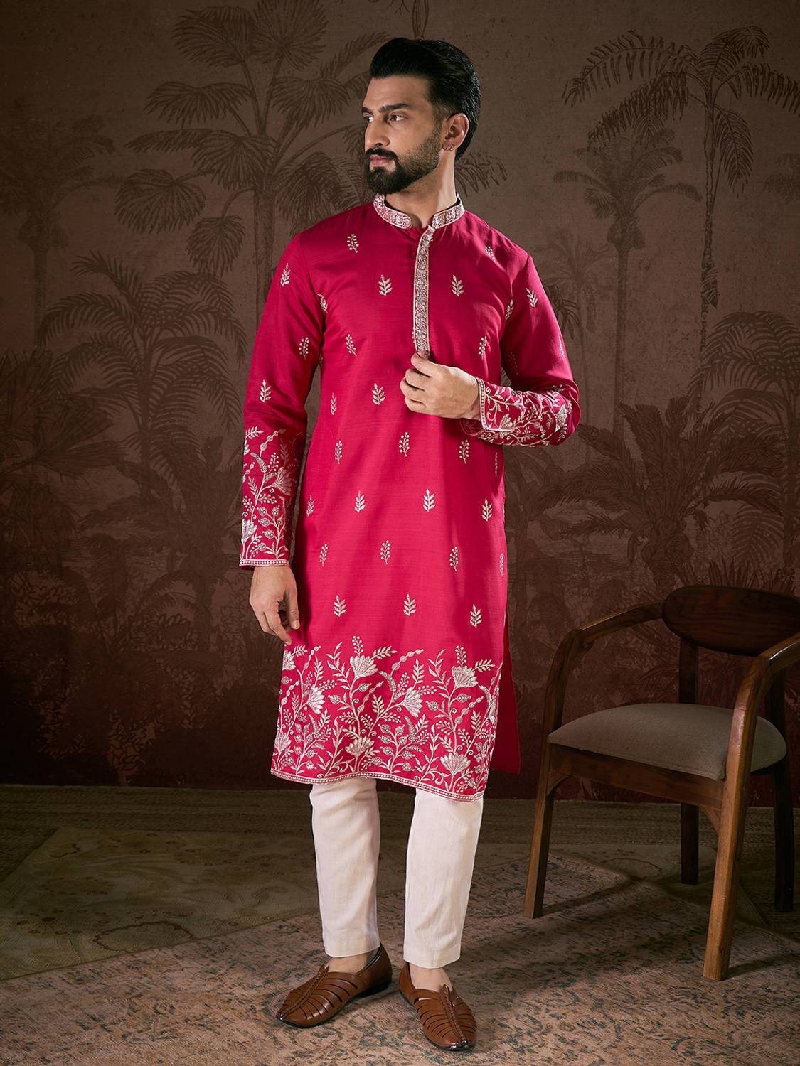 House of Pataudi Men Embroidered Straight Kurta - Image 2