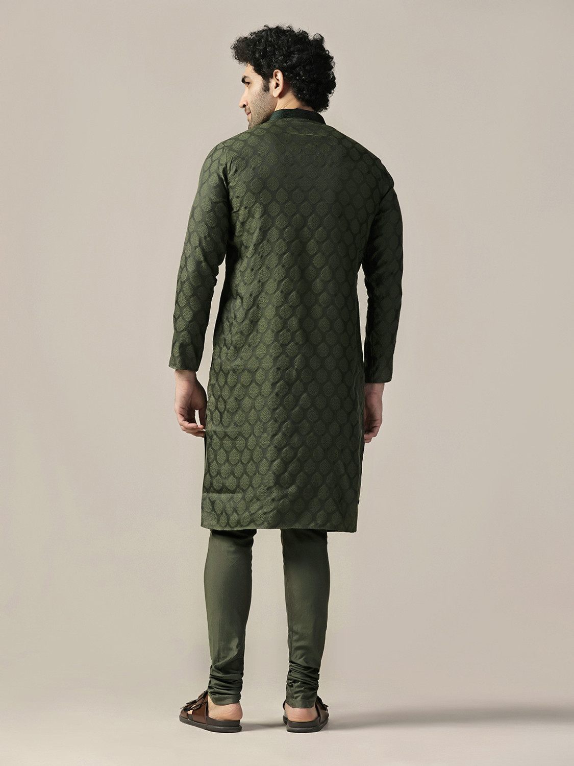 Image of Kisah Woven Design Silk Blend Straight Kurta for Men (Green)