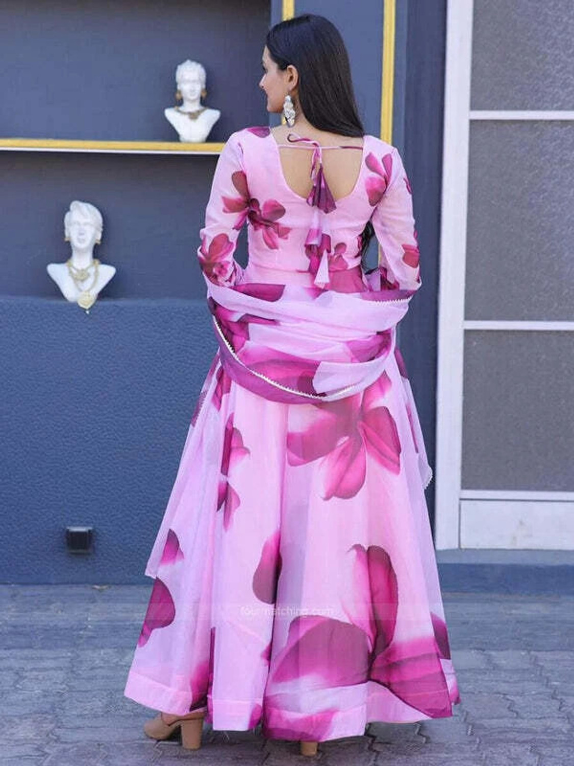 Image of KRINA ENTERPRISES Women Floral Print Anarkali Kurta
