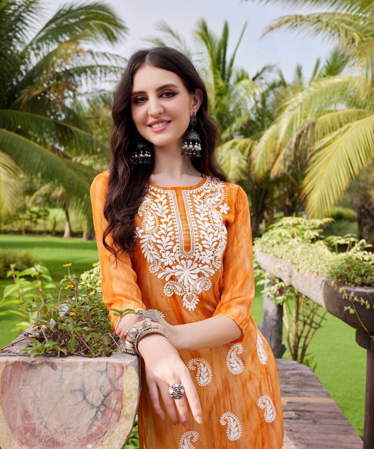 Youthnic Women Embroidered Georgette Straight Kurta (Orange)