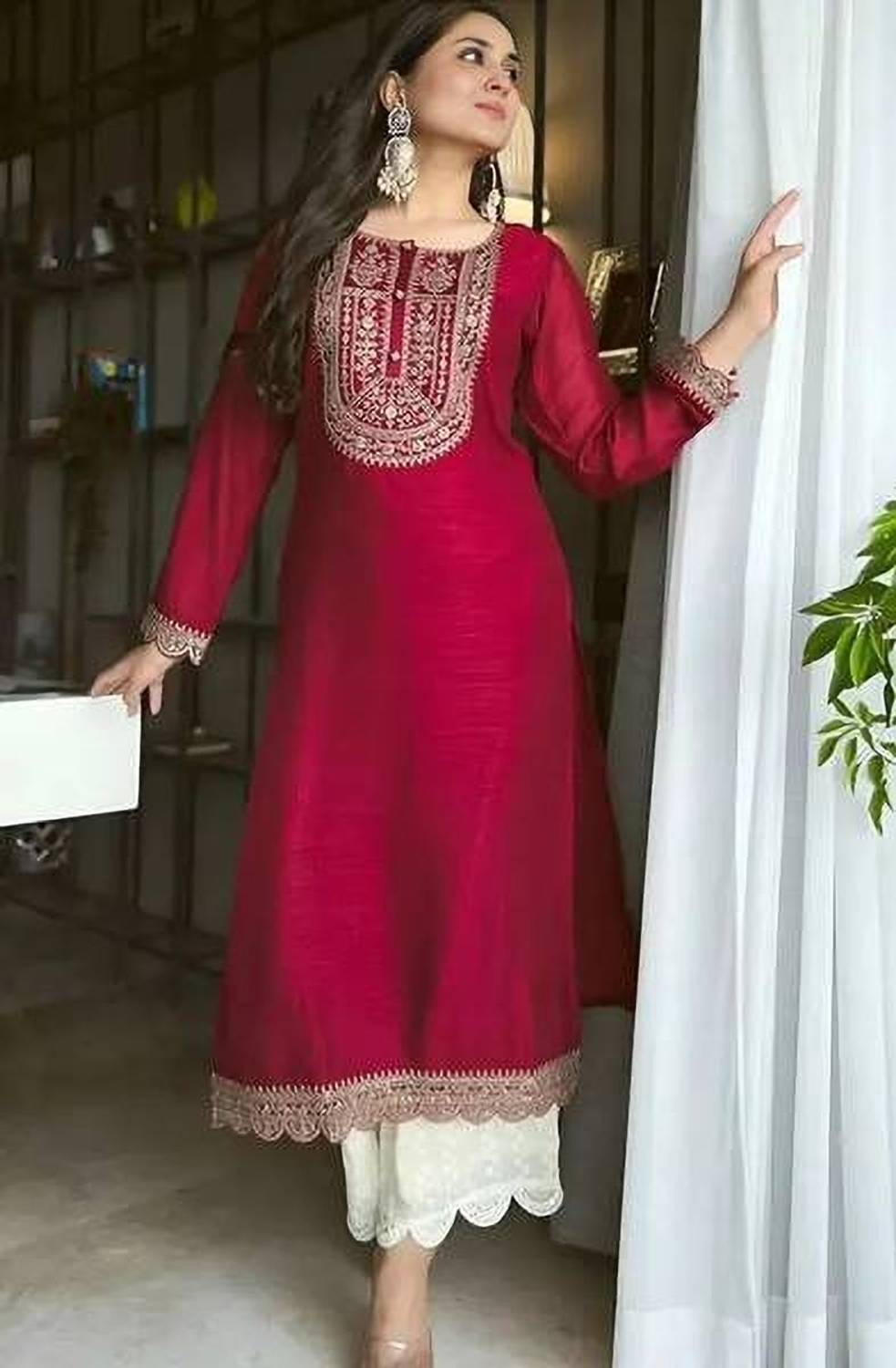 NARACHI TEXWORLD Women Embroidered Art Silk A-line Kurta (Maroon)