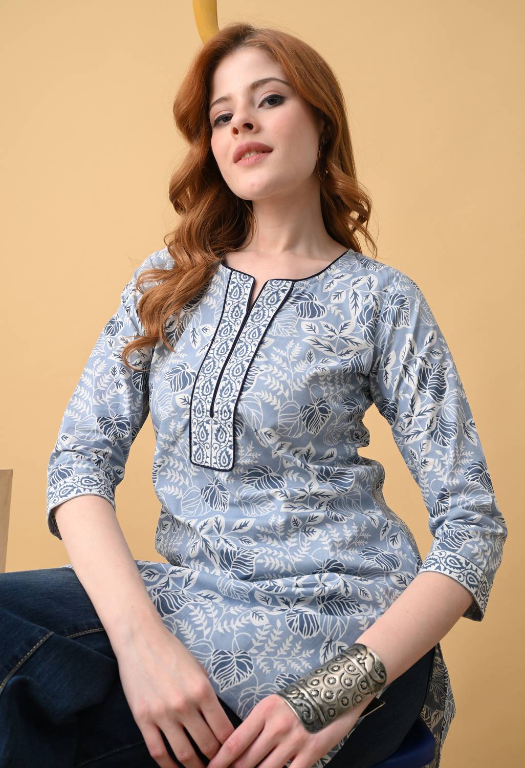 Daevish Women Printed Straight Kurta