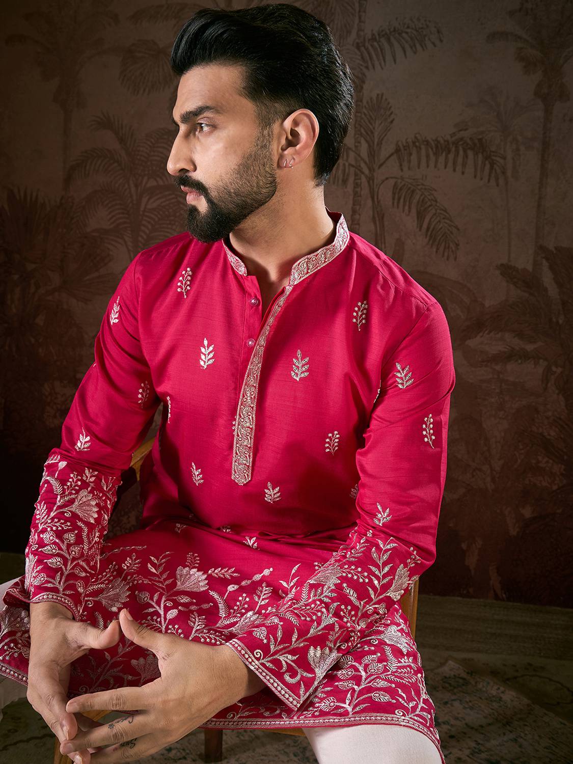 House of Pataudi Men Embroidered Straight Kurta - Image 1