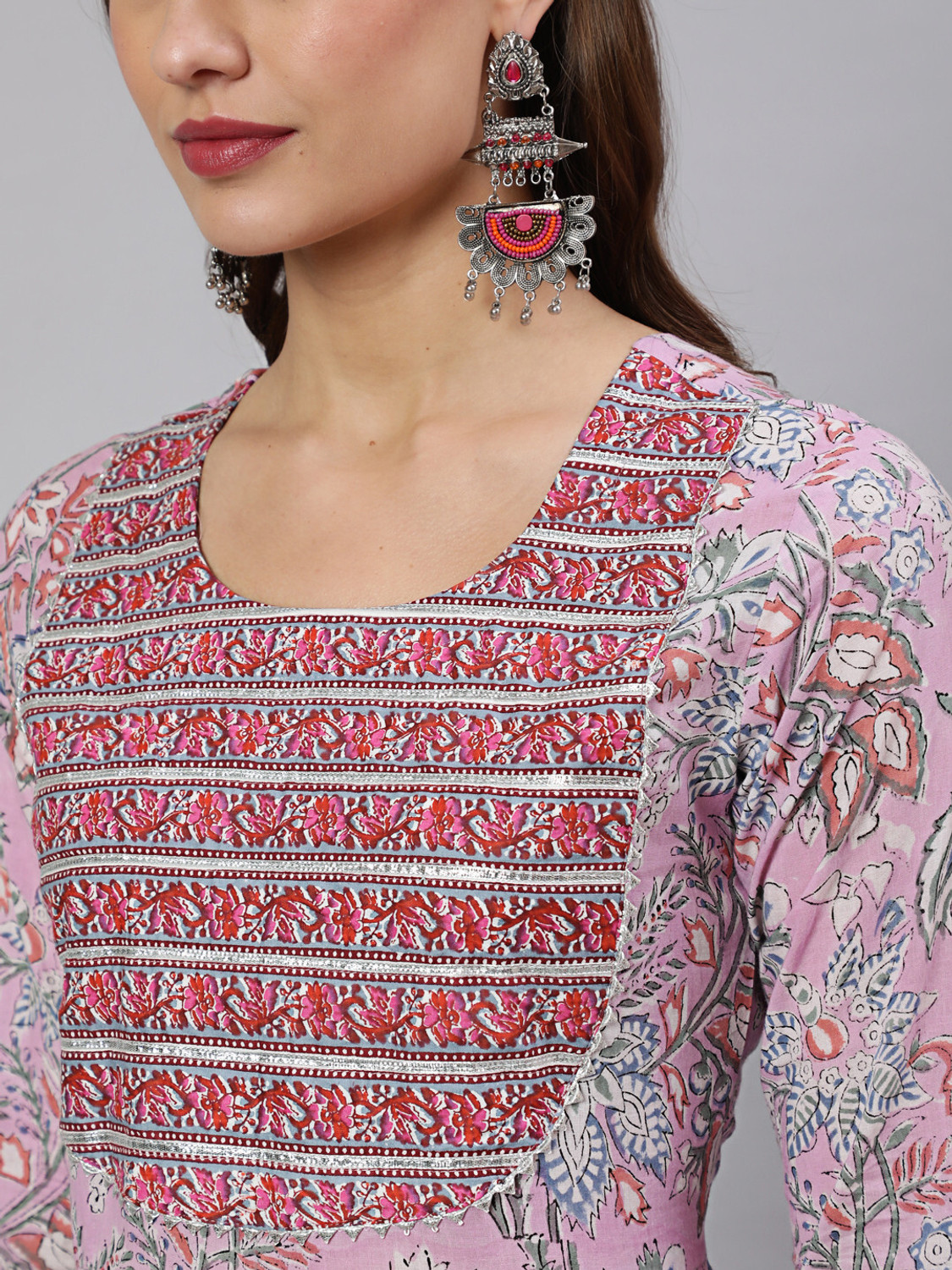 Image of GLAM ROOTS Women Floral Print Flared Kurta