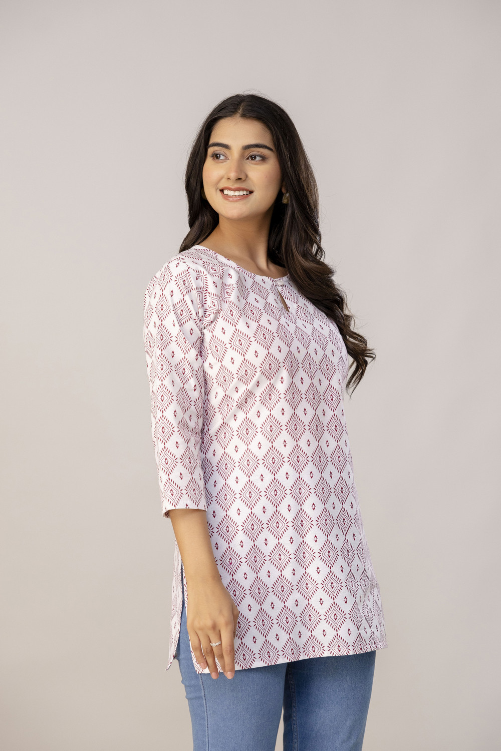 Image of Shibra Women Printed Straight Kurta