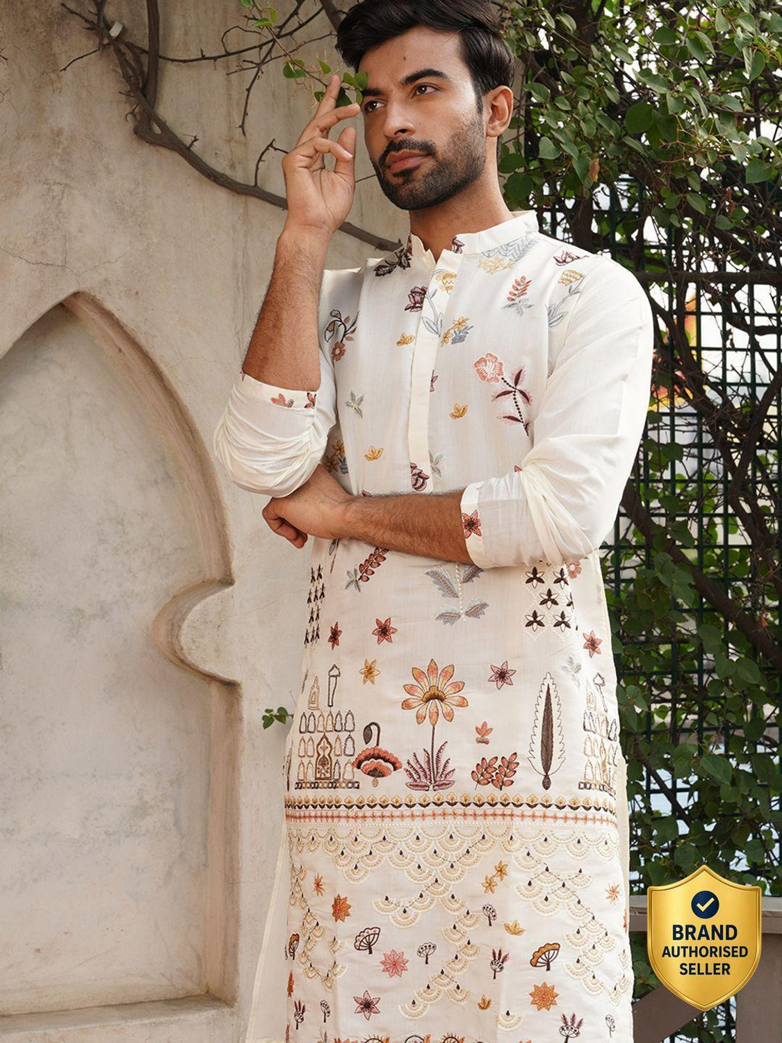 Image of Jompers Men Embroidered Straight Kurta