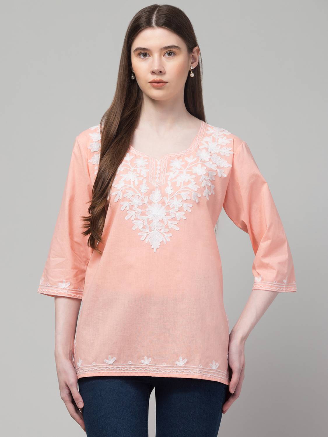 MILLIONS CHOICE STORE Women Embroidered Straight Kurta