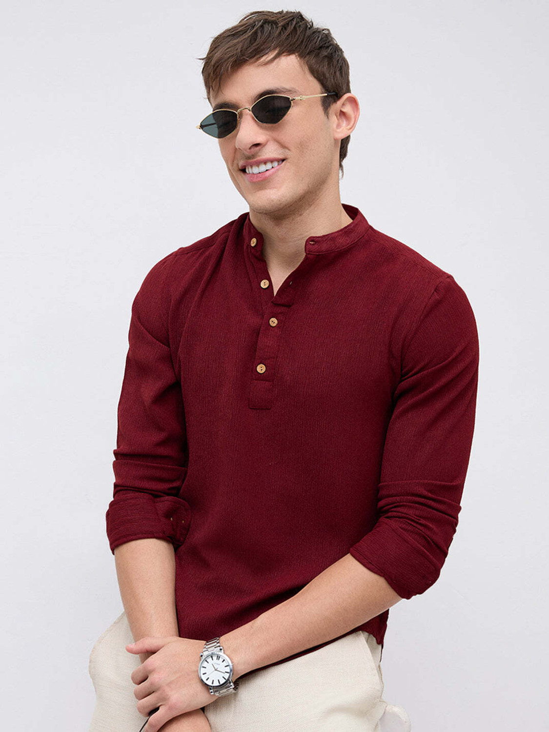 Image of VASTRADO Solid Pure Cotton Straight Kurta for Men (Maroon)