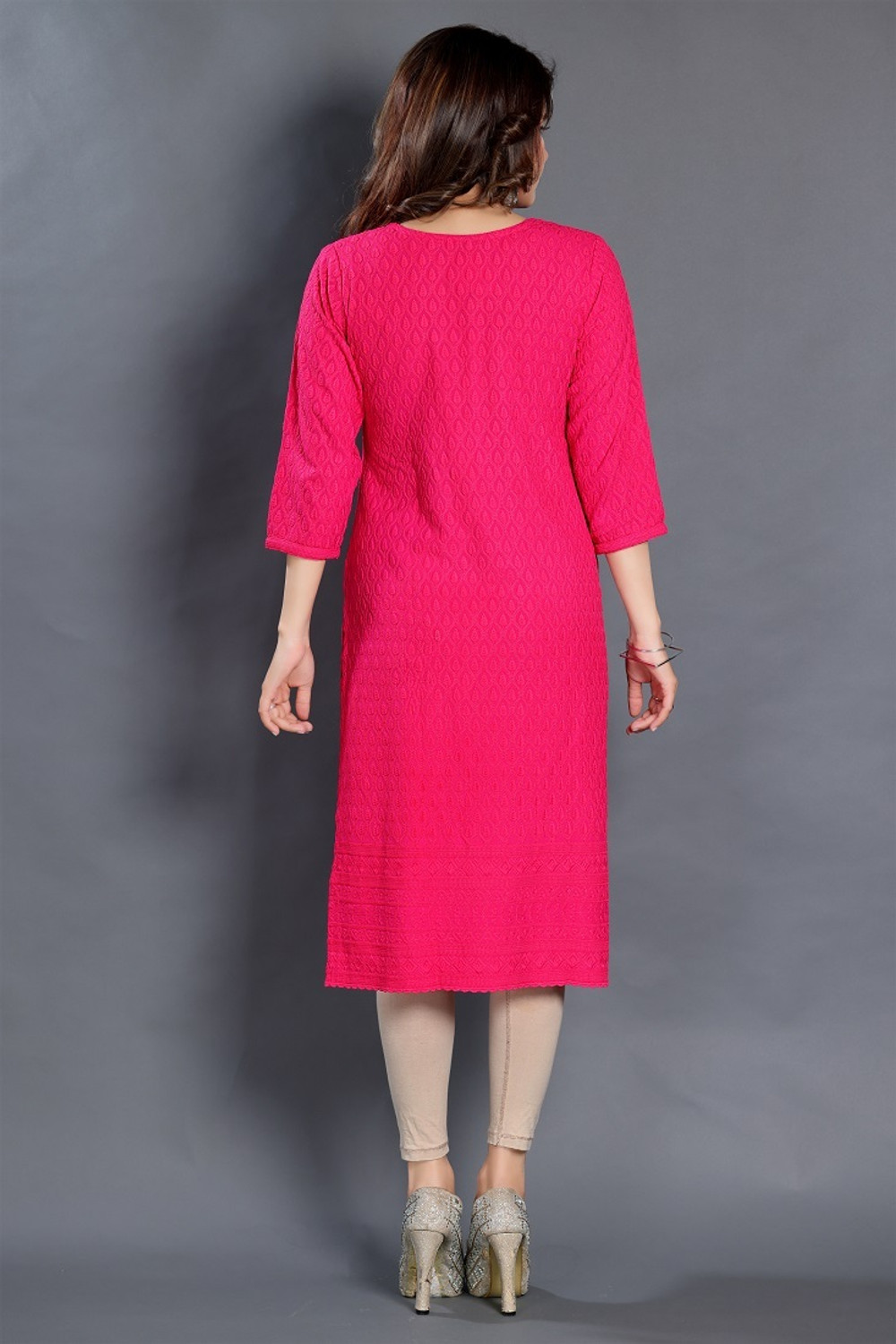 Image of Dream & Dzire Women Chikan Embroidery Straight Kurta
