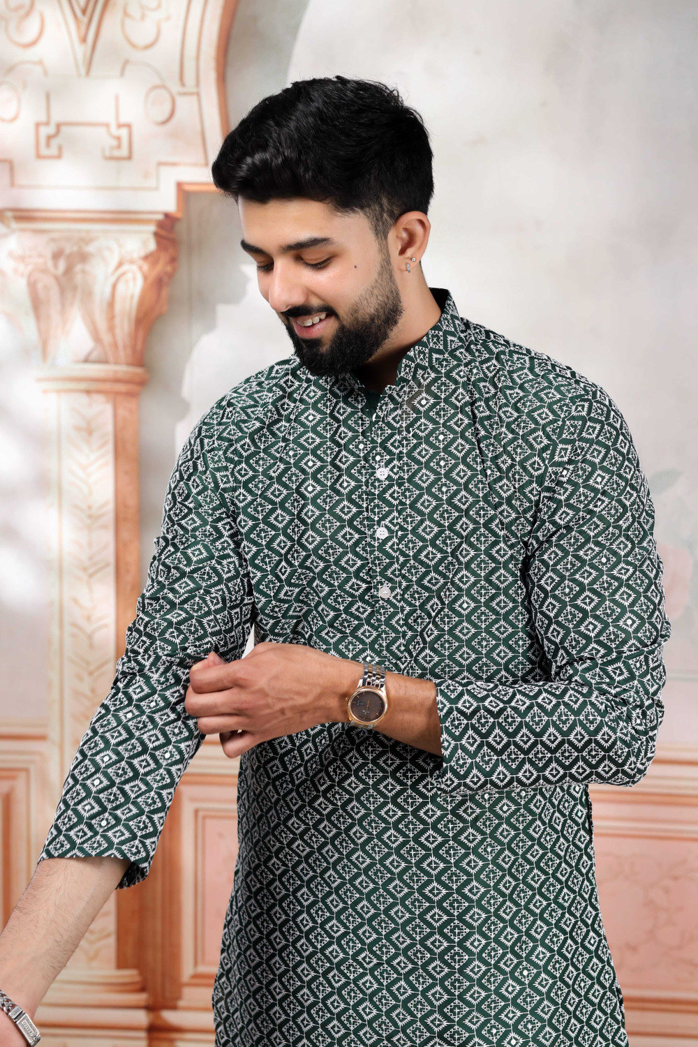 Image of Koshin Men Embroidered Straight Kurta