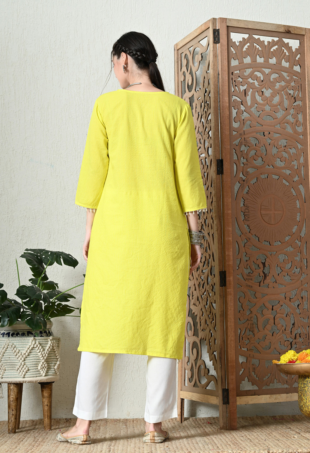 Image of vidhani Women Striped Straight Kurta