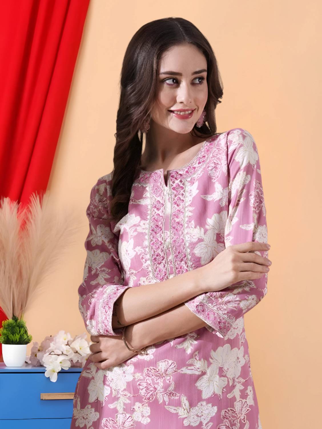 Nibhao Women Embroidered, Printed Viscose Rayon Straight Kurta (P