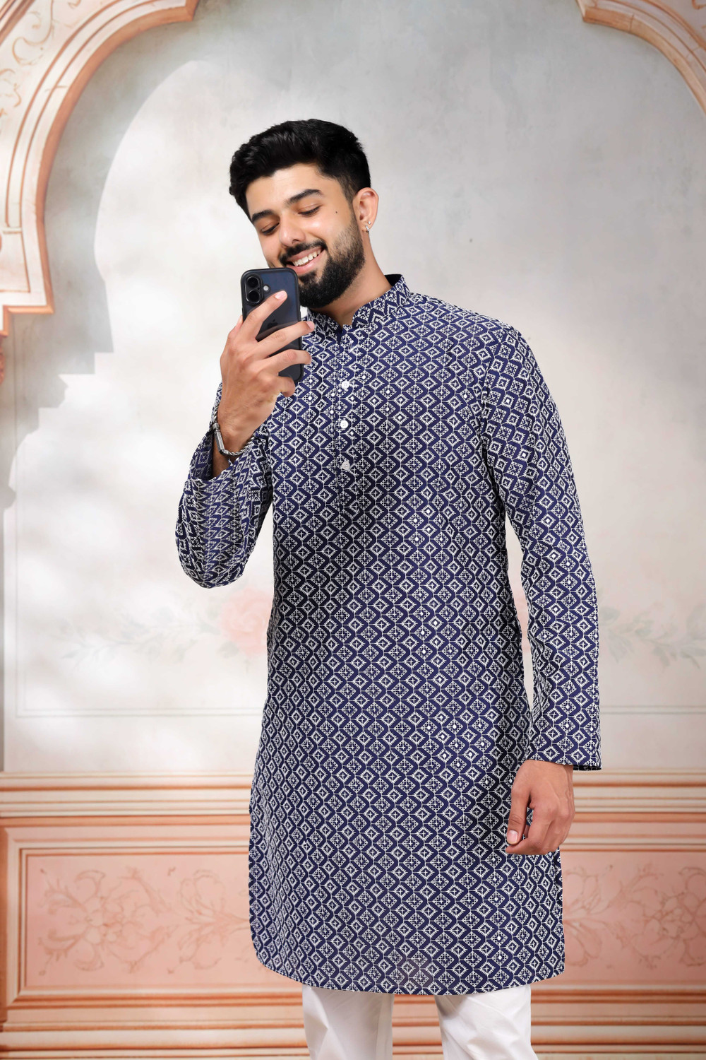 Image of Koshin Men Embroidered Straight Kurta