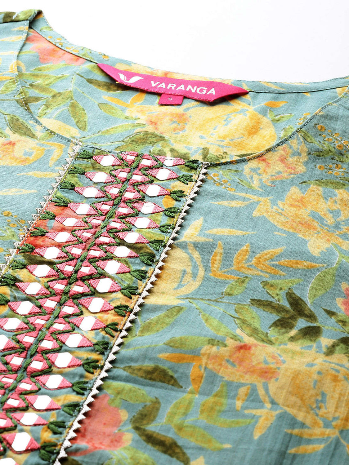 Image of Varanga Women Printed, Floral Print Straight Kurta