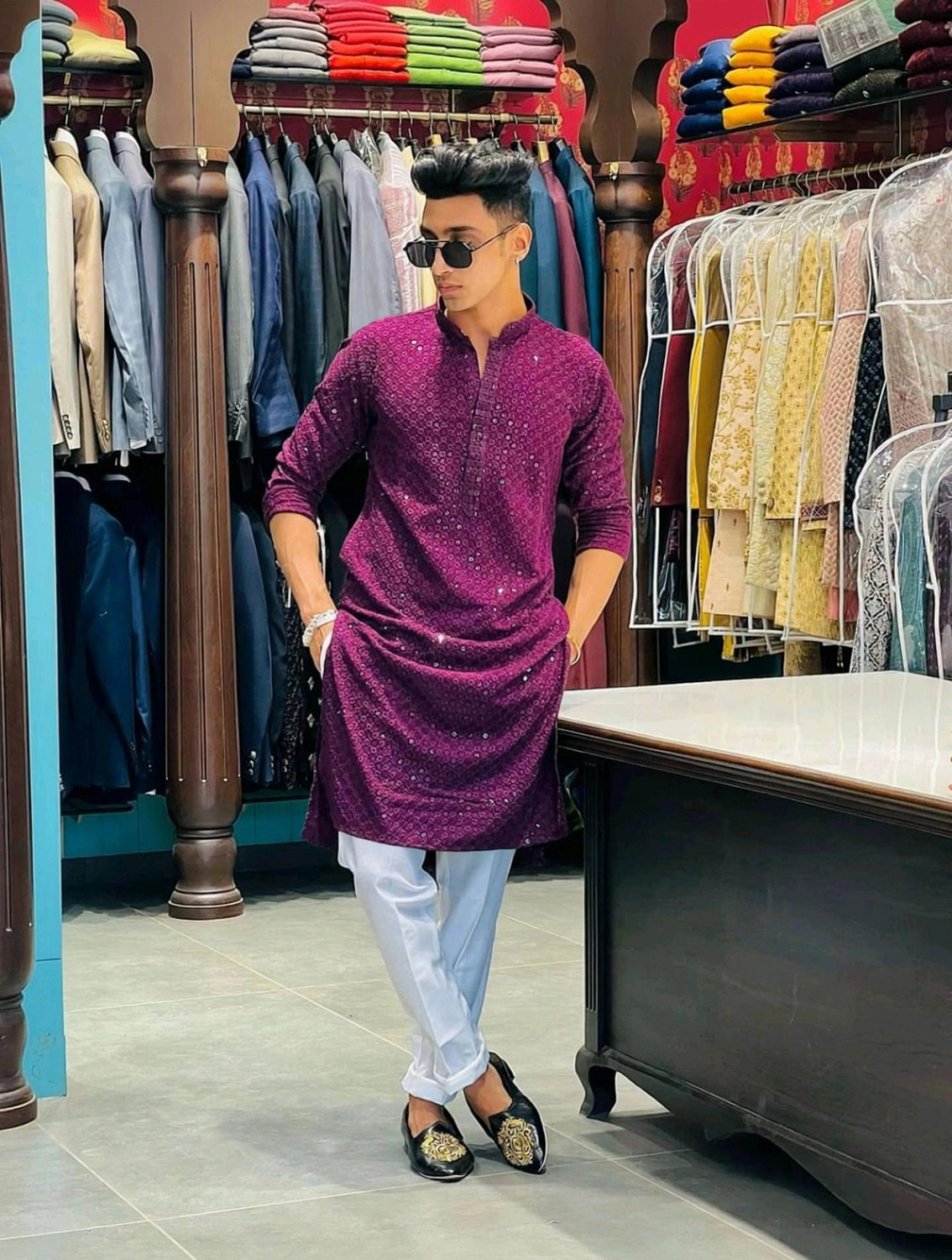 Image of Sumiere Men Chikan Embroidery Straight Kurta