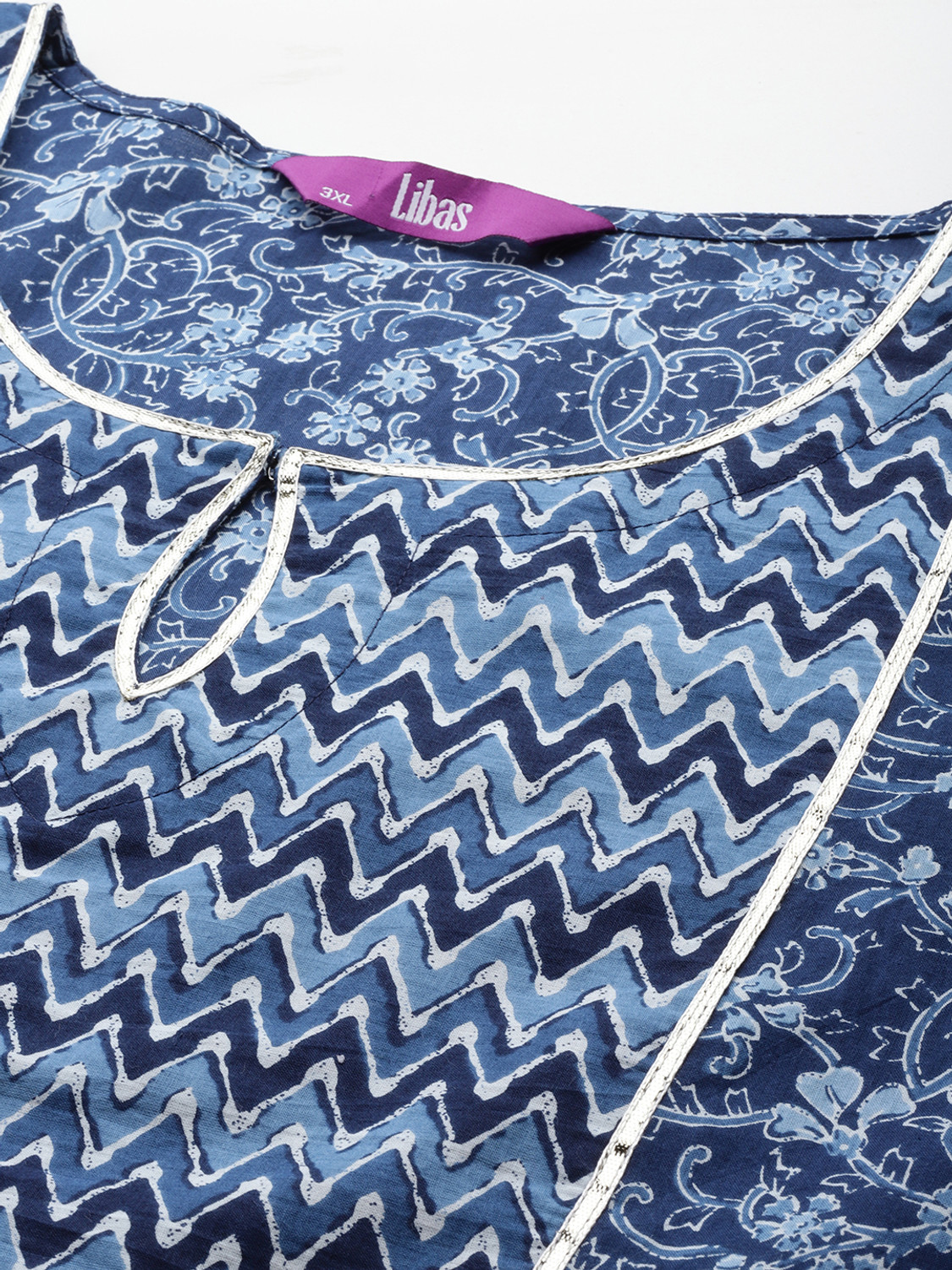 Image of EXTRA LOVE BY LIBAS Women Floral Print, Geometric Print Straight Kurta