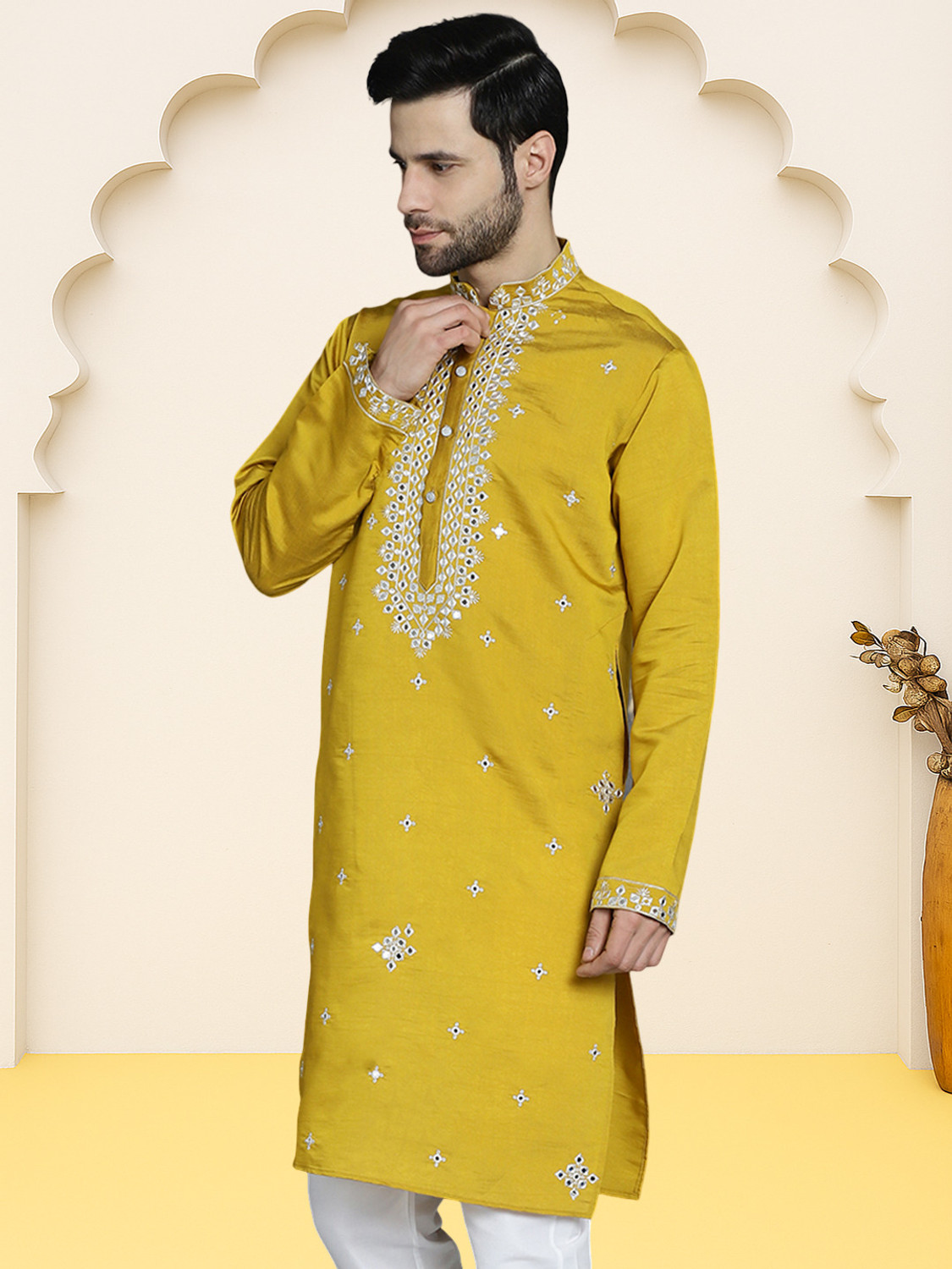 Image of Jompers Men Embroidered Straight Kurta