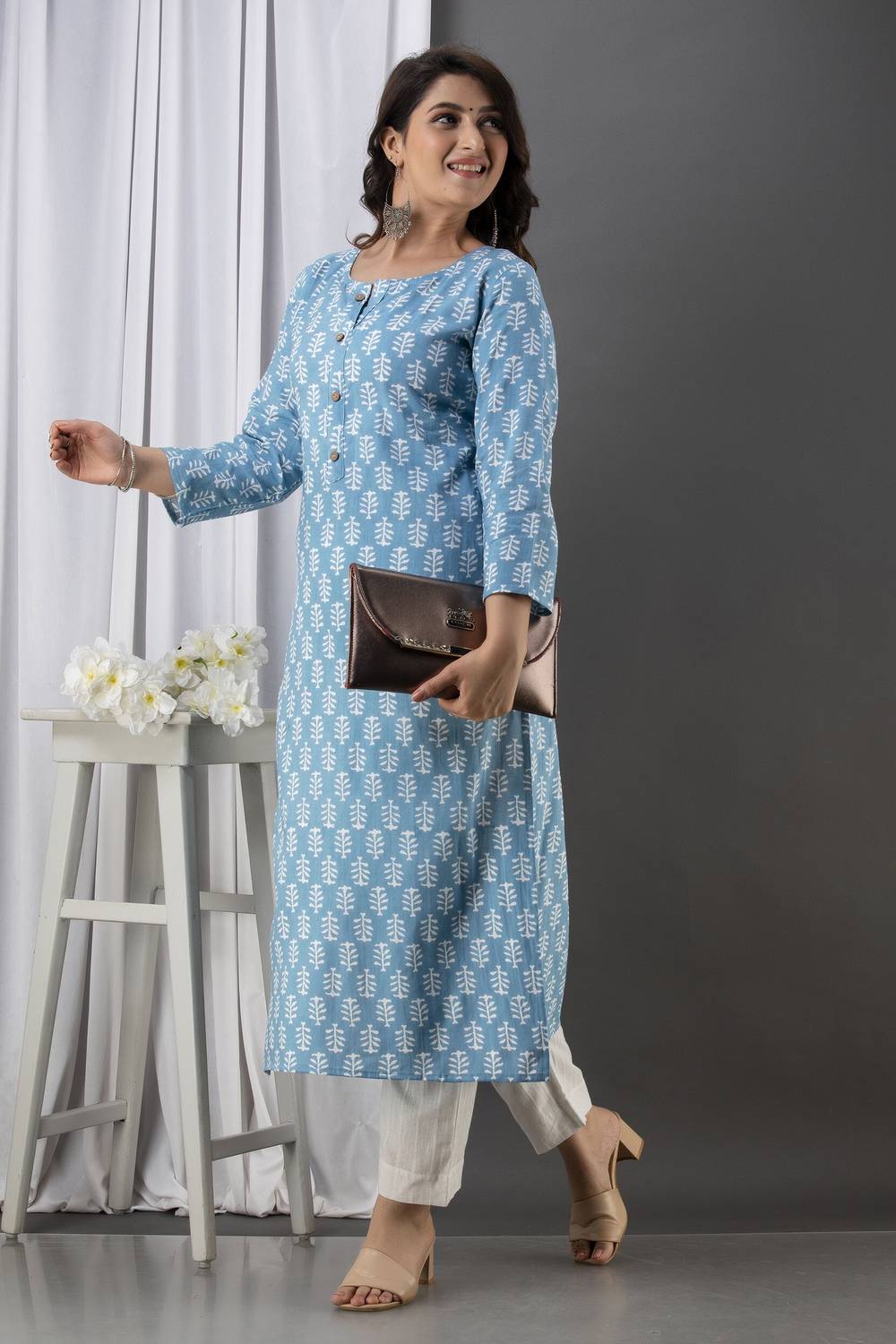 GREYSHADE Women Printed Cotton Rayon Straight Kurta (Multicolor)