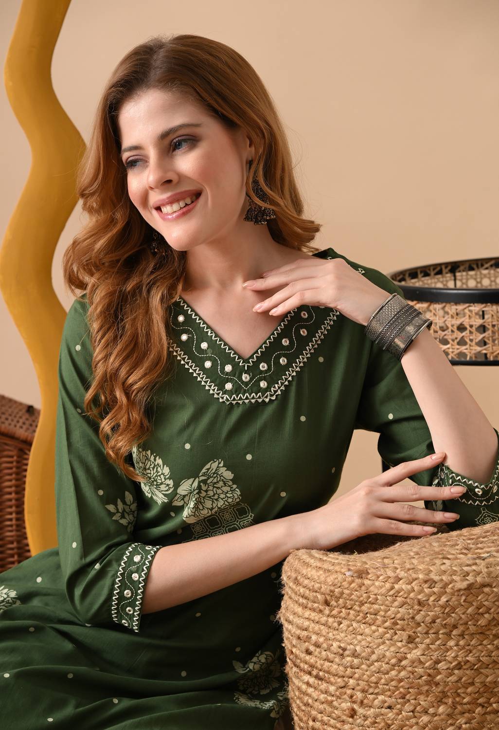 PHYSIL Women Embroidered Floral Print Straight Kurta - Image 4