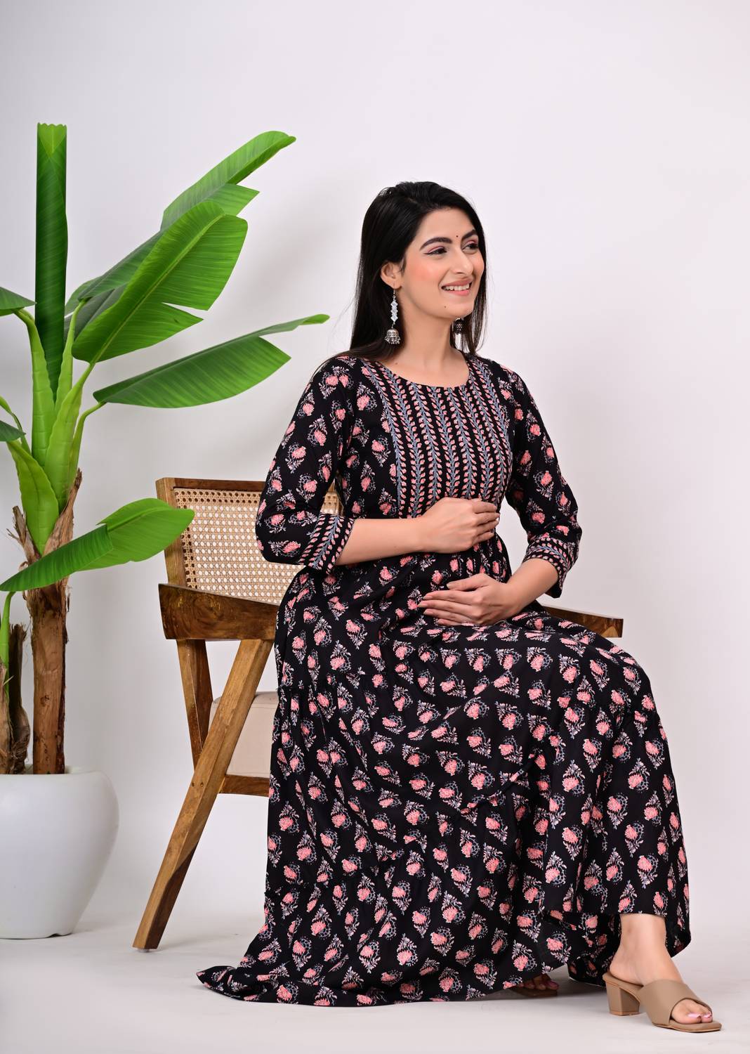 Most Women Printed Pure Cotton Flared Kurta (Black)