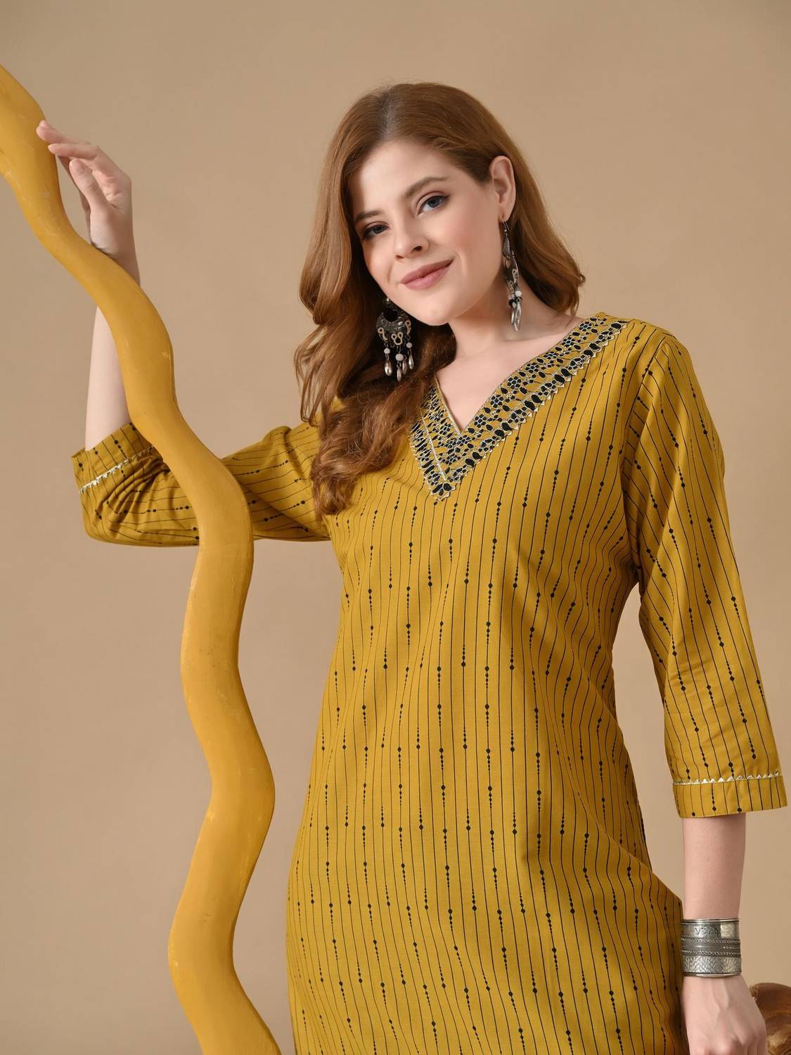 BKApparels Women Embroidered Straight Kurta