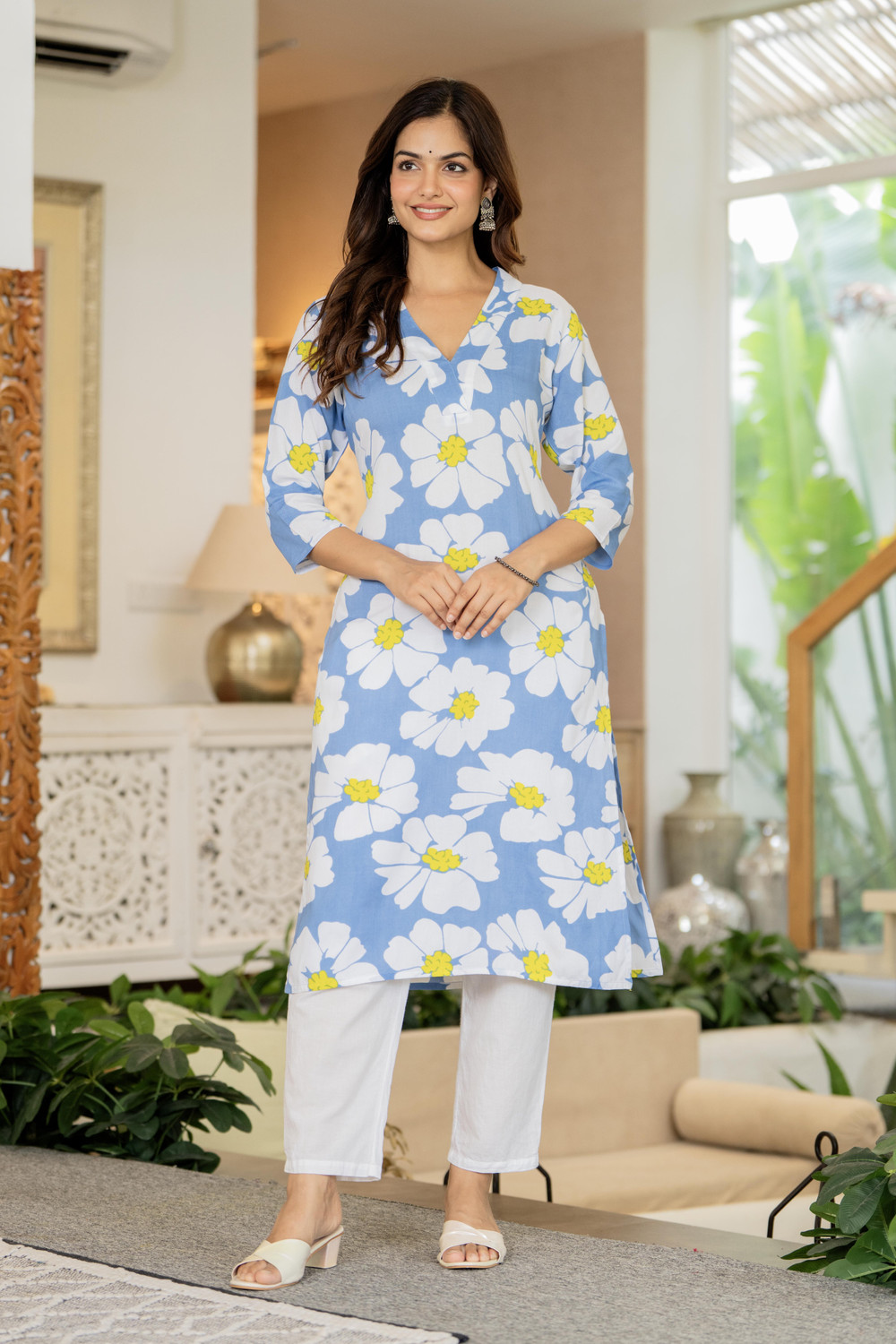 Image of Lakasadapapel Women Printed Straight Kurta