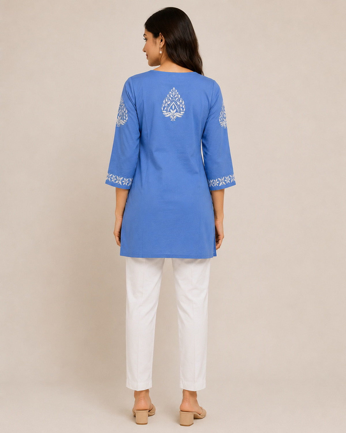 Image of Harshi Women Chikan Embroidery Straight Kurta